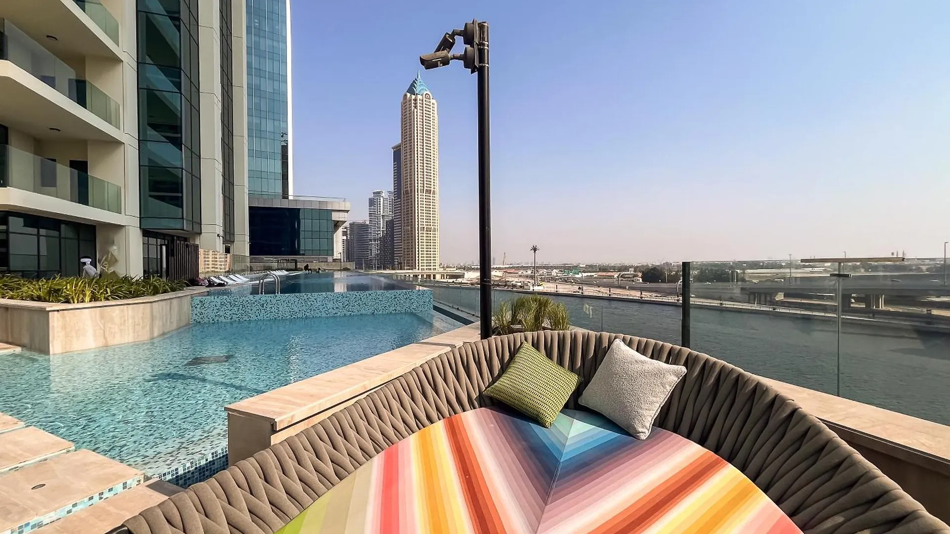 Designer 1Br Missoni Apt Newly Built And Fully Equipped Dubai Apartment