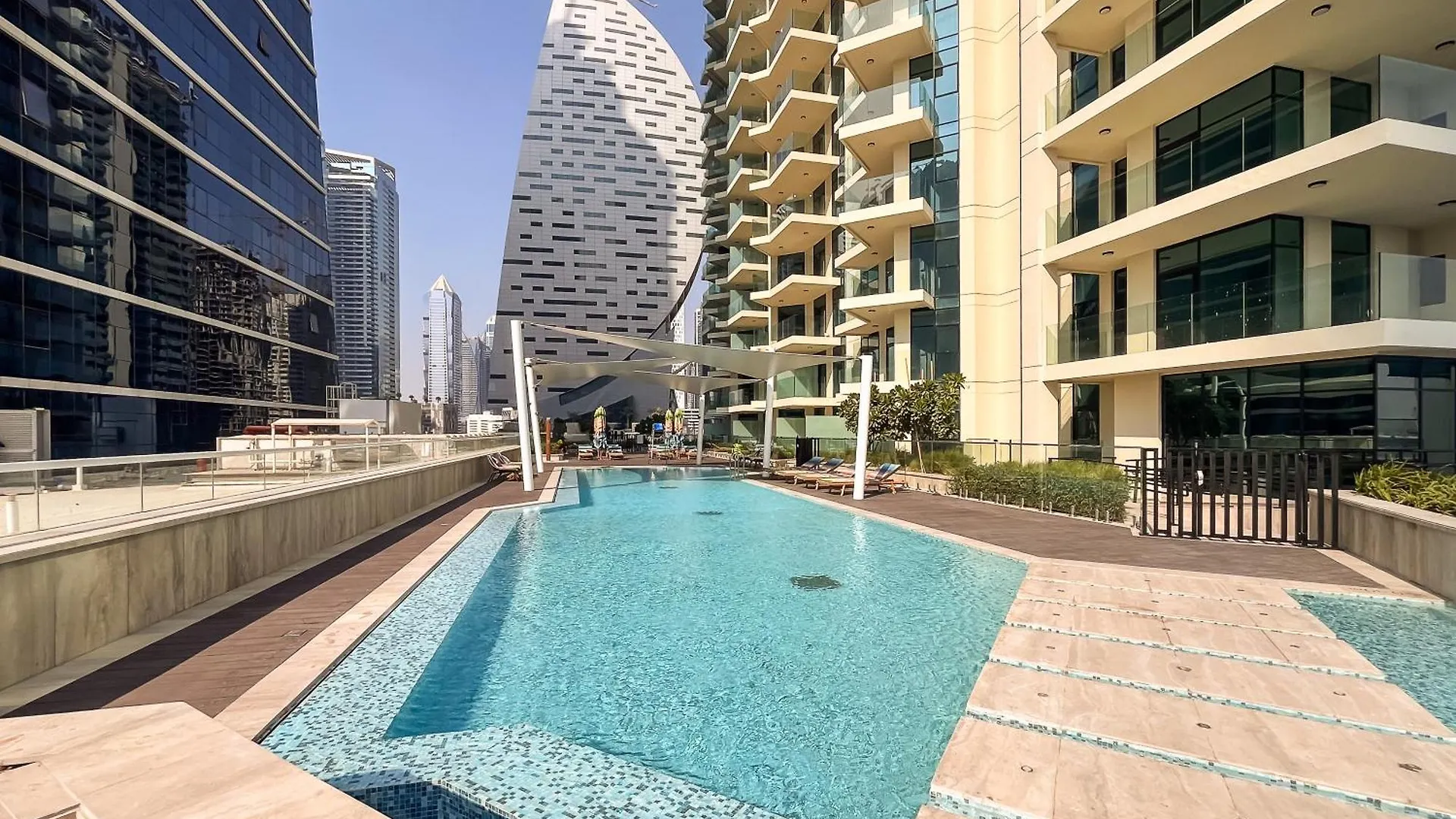 Designer 1Br Missoni Apt Newly Built And Fully Equipped Dubai