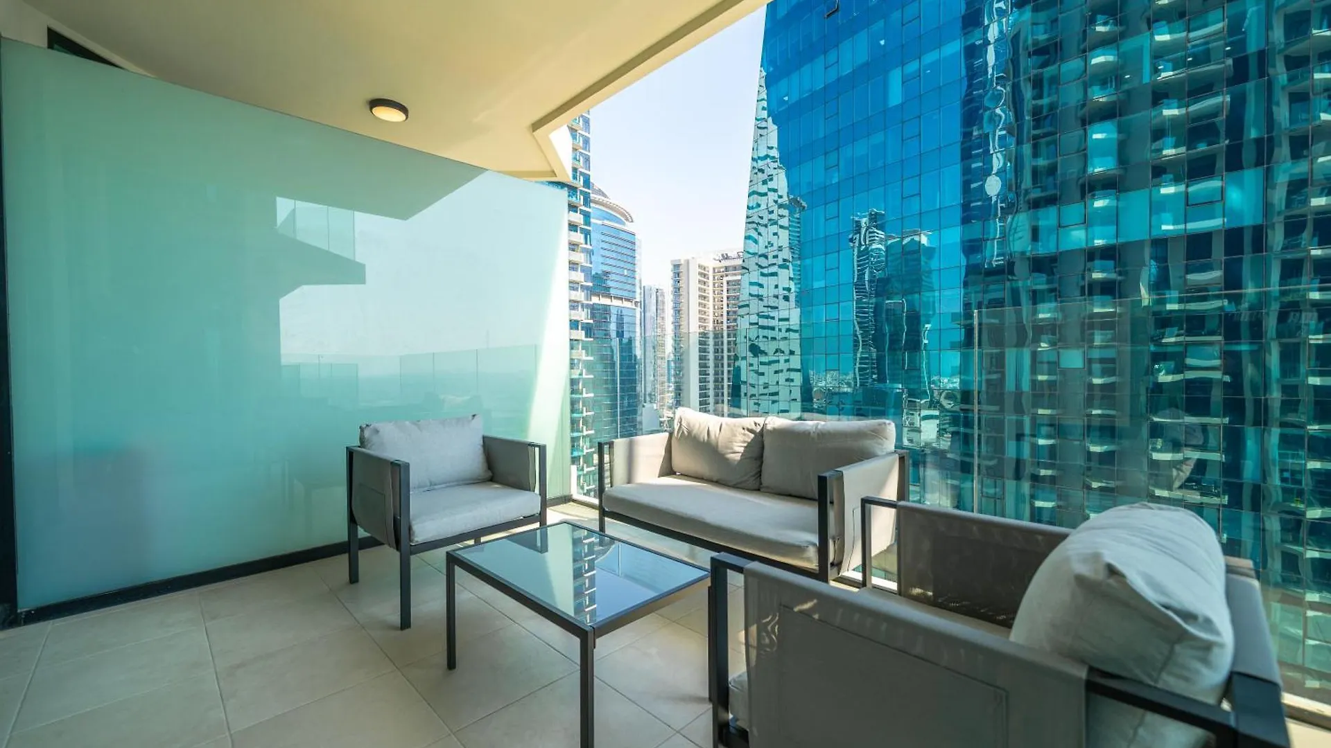 Designer 1Br Missoni Apt Newly Built And Fully Equipped Dubaj Apartament